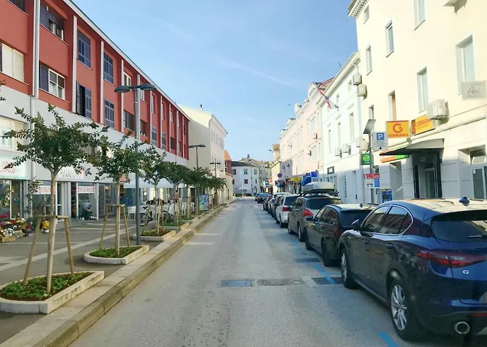 Geraeumige In Punta In Strandnaehe- By Interhome
