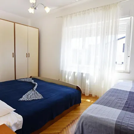 아파트 Geraeumige In Punta In Strandnaehe- By Interhome 우마그