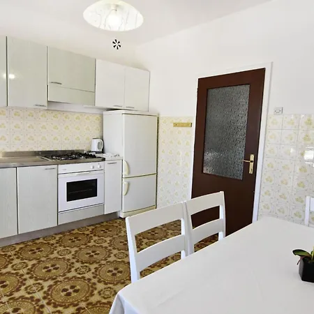Geraeumige In Punta In Strandnaehe- By Interhome *